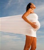 Etaleaza-ti burtica precum o vedeta in timpul sarcinii!