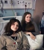 Două surori gemene au aceleași simptome specifice cancerului, deși numai una din ele a primit diagnosticul