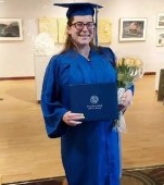O mămică și-a primit diploma de absolvire a facultății în timp ce era în travaliu: „Sper să fiu o inspirație pentru fiica mea”