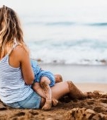 O mamă a fost filmată pe ascuns în timp ce alăpta pe plajă. A descoperit video-ul întâmplător pe internet