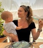 O mamă a decis să-și hrănească fiul de un an doar cu produse vegane. Nu-i va permite niciodată să mănânce înghețată