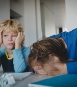 Efectele parentingului dur: trăiești în permanență într-o bulă a negativității