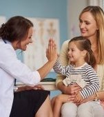 Cum să găsești cel mai bun medic pediatru pentru copilul tău
