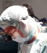 Premieră medicală în România. O adolescentă de 17 ani a primit o nouă șansă la viață printr-o inimă artificială