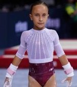 Fetiță româncă în vârstă de 8 ani, campioană la gimnastică artistică în Spania. "Vreau să devin viitoarea Nadia Comaneci"