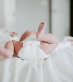 Hemoroizii la bebeluși. Cum îi recunoaștem, de ce apar și cum pot fi tratați?