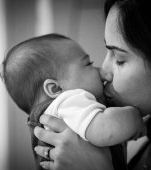 Bună ziua, numele meu este „mami”. Ți se întâmplă și ție să nu-ți mai aduci aminte cum erai înainte de a fi mamă?