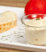 Crema de fasole si branza ricotta