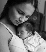 Am ales să-mi ascund depresia postpartum...