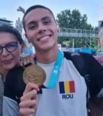 Au crescut un campion olimpic! Cine sunt părinții lui David Popovici