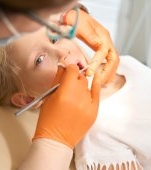 8 motive pentru care stomatologul e cel mai bun prieten al danturii copilului tău
