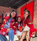 Andreea Raicu este mamă și bunică înainte de 50 de ani! Ce frumos și emoționant vorbește despre copilul ei, care a devenit adult și părinte, la rândul său