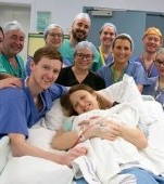 Minunile există! O femeie a devenit mamă după ce a făcut transplat de uter