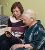 Am ieșit la pensie, nu am copii, dar mi-am lăsat mama la azil și toată familia mi-a sărit în cap