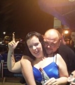 Jade, o femeie de 37 de ani a murit la numai câteva ore de la nuntă. Și-a dat ultima suflare în brațele tatălui copiilor ei