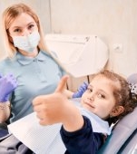 La ce vârstă trebuie să-ți duci copilul la dentist