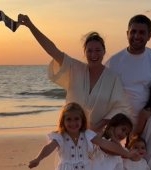 Laura Cosoi este însărcinată cu al cincilea copil. A făcut marele anunț chiar de ziua ei