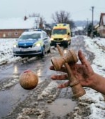 Un copil de 10 ani și-a înjunghiat un coleg de clasă cu 24 de lovituri de cuțit pentru o kendama