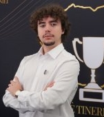 Mihai, un elev român al Colegiului Național de Informatică „Tudor Vianu” din București, a fost premiat la NASA. A făcut parte dintr-o echipă care a creat o colonie spațială pe Marte
