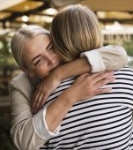 Eu și sora mea am fost despărțite după ce am ajuns la orfelinat. După 32 de ani am văzut la mâna unei fetițe brățara pe care eu i-am făcut-o cadou când eram mici