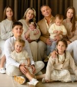 Marina Cârnaț, mama eroină cu 10 copii din Moldova, este acuzată de violență domestică împotriva copiilor. „Copiii nu înțeleg decât prin durere"