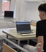 Darius, un elev de 14 ani din Târgu Jiu a susținut Olimpiada Națională de Informatică de pe patul de spital