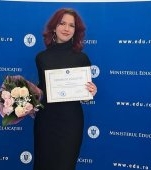 Denissa este eleva de 10 din Focșani admisă la Standford și Harvard. A fost premiată de președintele Nicușor Dan