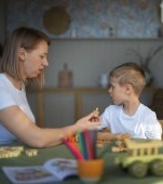 Ziua conștietizării autismului, 2 aprilie. Cum poți obține terapie decontată în România