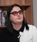 Durerea Adrianei greu poate fi exprimată în cuvinte. „Soțul mi-a luat copilul, m-a bătut și m-a dus forțat la psihiatrie. A înscenat că aș fi bolnavă”