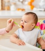 Ghid complet despre diversificarea alimentației sugarului: ce trebuie să știi în funcție de vârstă?