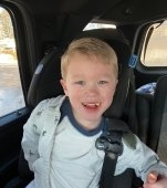 Erou la 5 ani! Un băiețel se zbate între viață și moarte după ce și-a salvat fratele mai mic de la înec