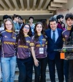 Elevii români, din echipa „Velocity” din Brăila, au câștigat primele 4 locuri la Campionatul Mondial de robotică din SUA. „România e mândră de voi"
