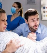 Nou în România. O senatoare USR a propus un proiect de lege prin care tații să fie primiți în sala de naștere