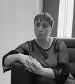 „Bărbatul amantei soțului meu mi-a zis că sunt înșelată. M-a alungat din casă cu 2 copii”, povestește Cristina, o femeie greu încercată de soartă