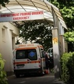 La un pas de tragedie! Un copil de 7 ani din Botoșani a fost găsit inconștient după ce a înghițit un capac de cariocă