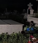 Un copil de 12 ani din Cluj a murit după ce a căzut o cruce pe el. Curăța mormântul bunicii împreună cu tatăl lui