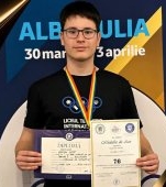 Mândria României! Matei, un elev de 18 ani din București este olimpic la matematică, informatică și inteligență artificială