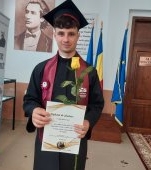 El este Iosif, un copil care a intrat la liceu cu gândul să devină cioban și să nu rămână repetent. A ajuns preminatul clasei, cu media peste 9 la BAC 2026