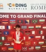 El este Alex, copilul de 9 ani care face România mândră peste hotare! La numai 9 ani a câștigat trei medalii la Olimpiada Internaţională STEM din Roma