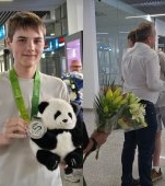 Mihai Ardelean a fost primit ca un campion la Oradea. Este primul elev din Bihor care câștigă o medalie de argint la Olimpiada Internațională de Matematică din Shanghai
