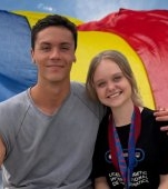 La 18 ani, este un model pentru o generație întreagă. Carina Viespescu a obținut două medalii de aur la matematică și informatică