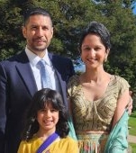 O mamă de 37 de ani a confundat un nodul la sân cu un canal de lapte blocat. „Nu m-am gândit nicio secundă că ar putea fi cancer”