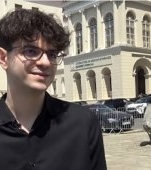 El este elevul de nota 10! Călin Vameșu a fost șef de promoție la Facultatea de Medicină din Iași, după 6 ani în care a avut numai note de 10