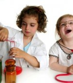 Educatia copilului: experimente istete si distractive pentru dezvoltarea inteligentei