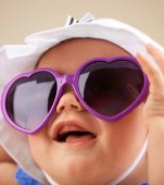 Ochelari de soare pentru copii: cum ii alegi?