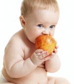 Nevoile nutritionale ale bebelusului: tabele si informatii utile