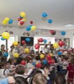 Oaspeti de seama de Ziua Nationala la Gradinita Bambi si Scoala Gimnaziala Step by Step