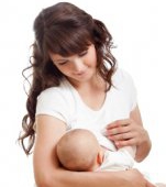 Intarcarea bebelusului: de la alaptare la biberon