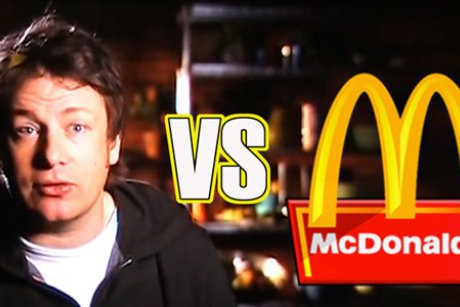 Jamie Oliver: burgerii de la McDonalds nu sunt potriviti pentru consumul uman