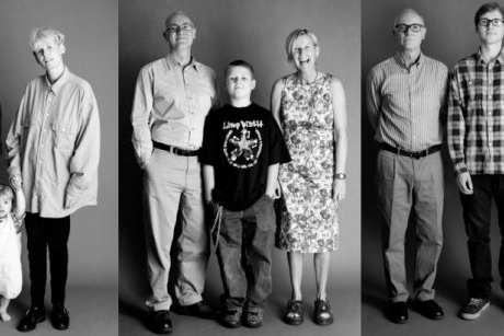 Un documentar in imagini despre dezvoltarea unei familii in peste 20 de ani 